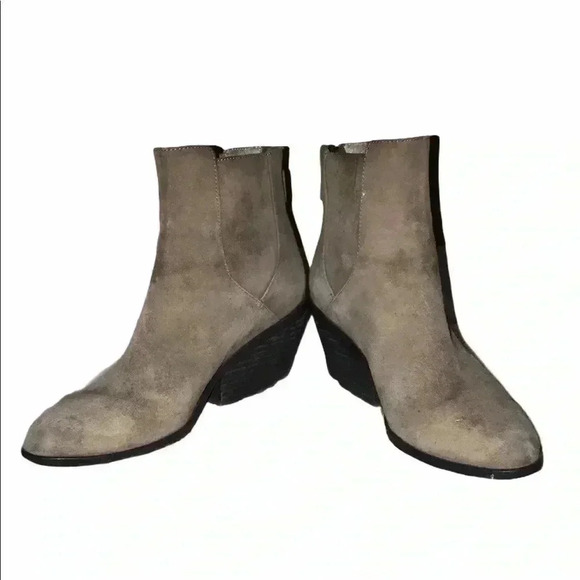 Eileen Fisher Peer Shadow Suede Bootie Size 6 - Picture 3 of 11